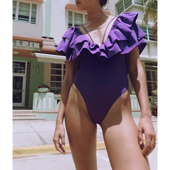 Zara Ruffled Deep V-neck One Piece Swimsuit Size Medium - Picture 2 of 13